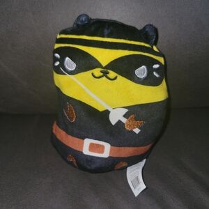 🏖$5 "Catrro" plush from the Cats vs Pickles Chonks series